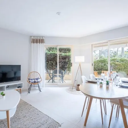 Appartement 3p Garden-level With Pool